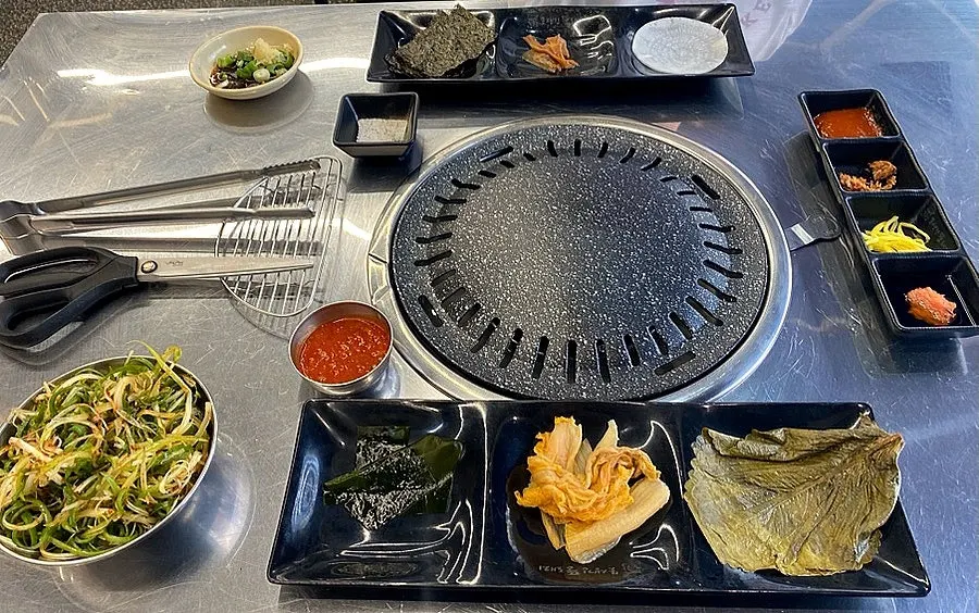 Basic table setting laid out after ordering
