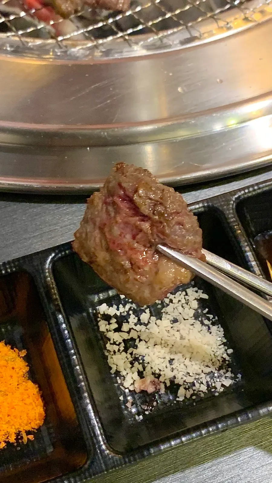 한 점 집어 올린 부드러운 안창살