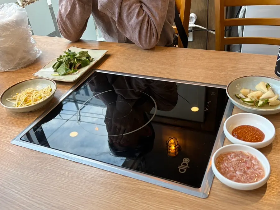 Menu board and prices at Cheongun Bossam Dangsan Branch