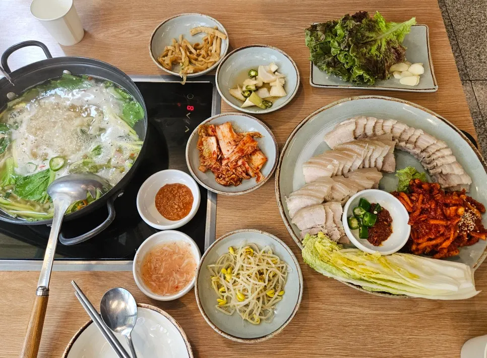 청운보쌈 당산점 오겹보쌈 한 상 대표 사진