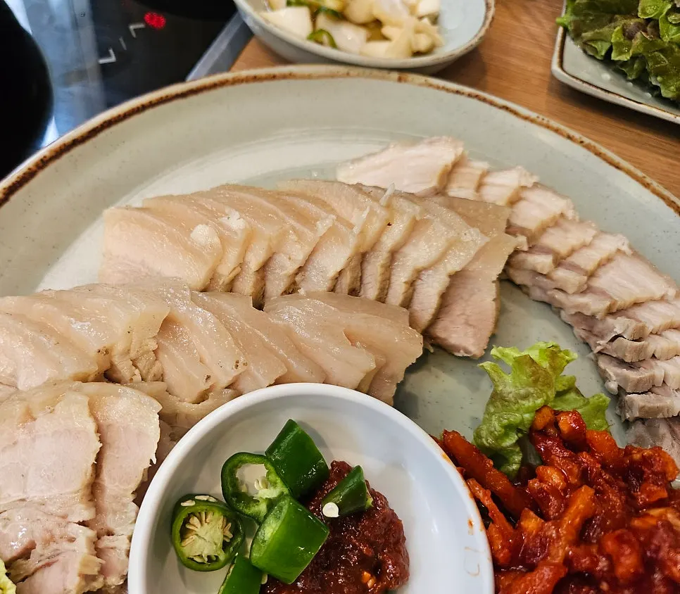 오겹보쌈 고기 단면 클로즈업