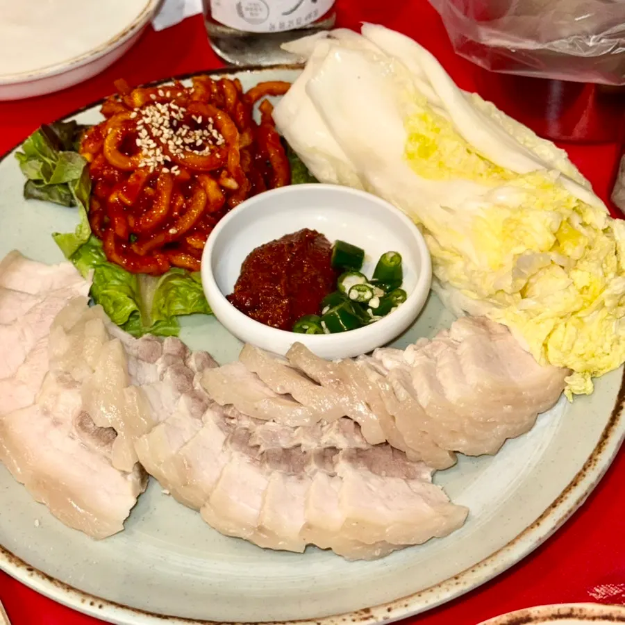 Plate of glossy five-layer pork bossam