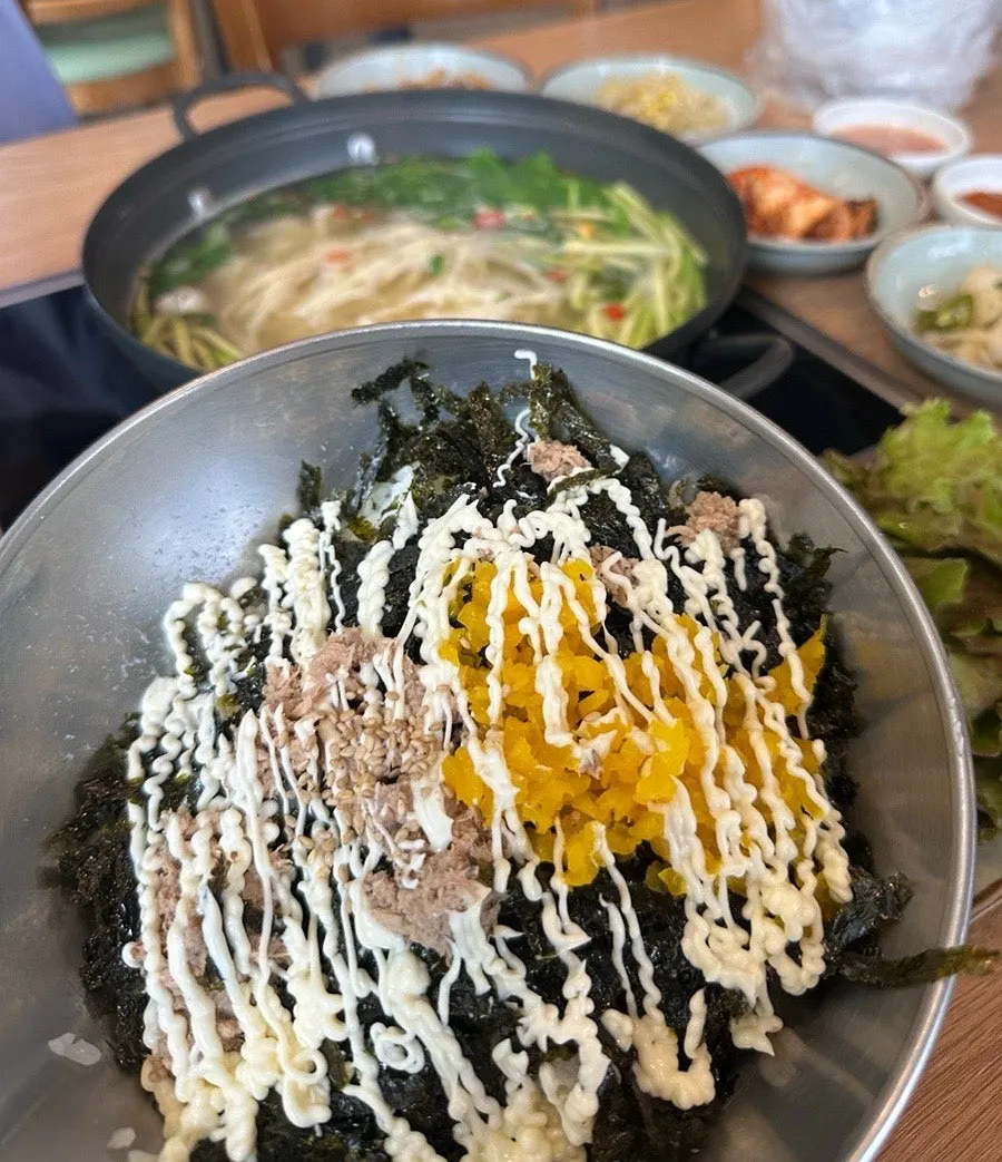 A generous spread with both bossam and kalguksu together