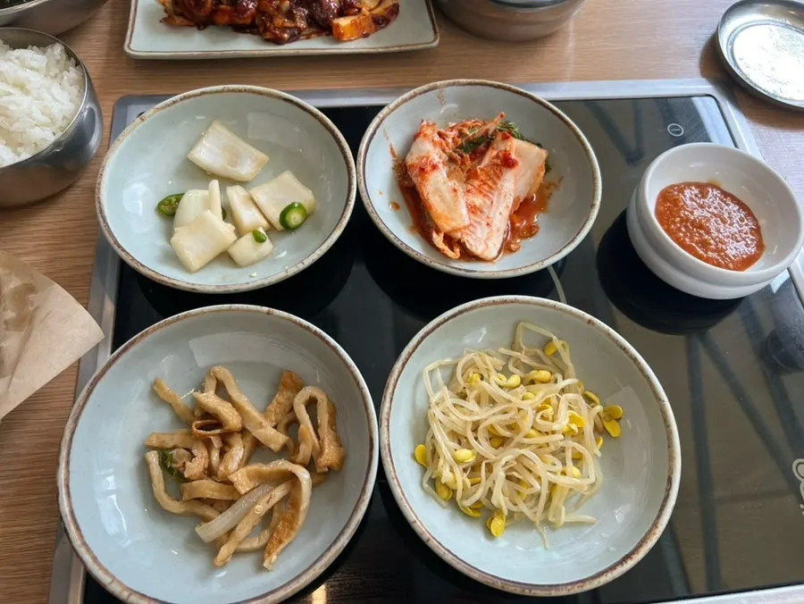 Bossam pork with half pork belly, half pork collar