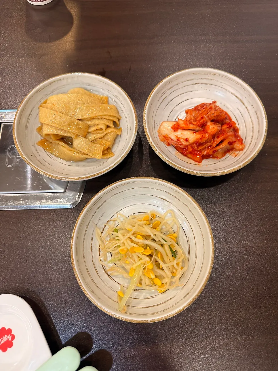 Kids' tableware with basic banchan