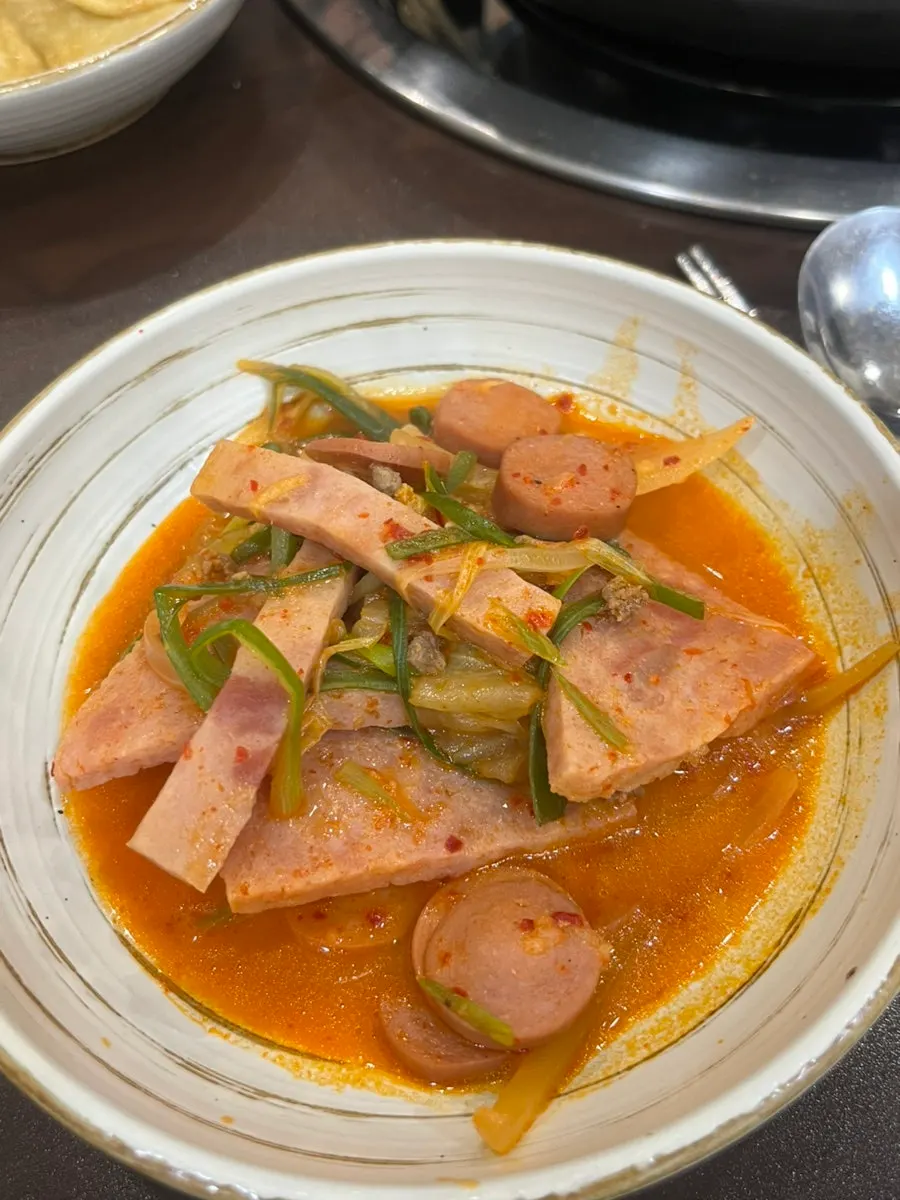 식사를 마친 청원식당 테이블