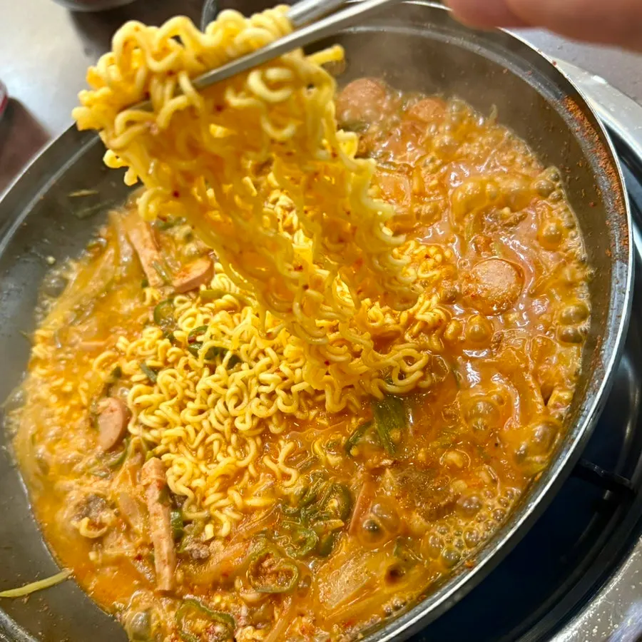 Budae-jjigae with ramyeon noodles added at the end