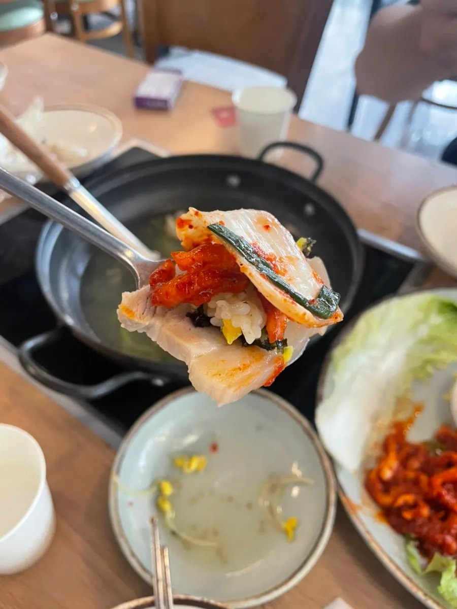 리뷰이벤트로 받은 참치마요주먹밥과 김치