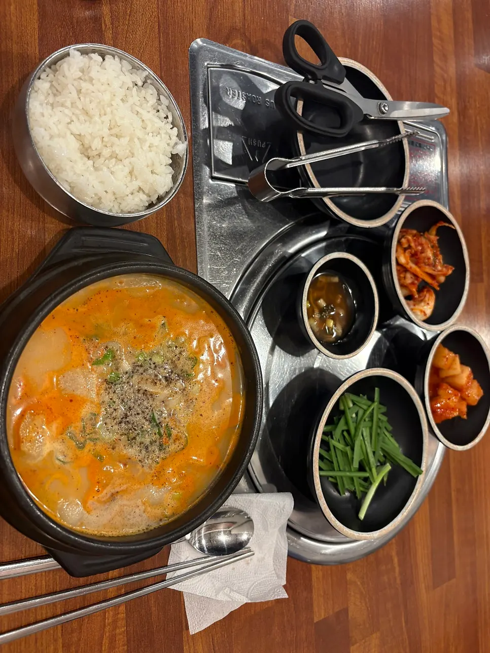 보승회관 항정수육국밥 한 상 차림