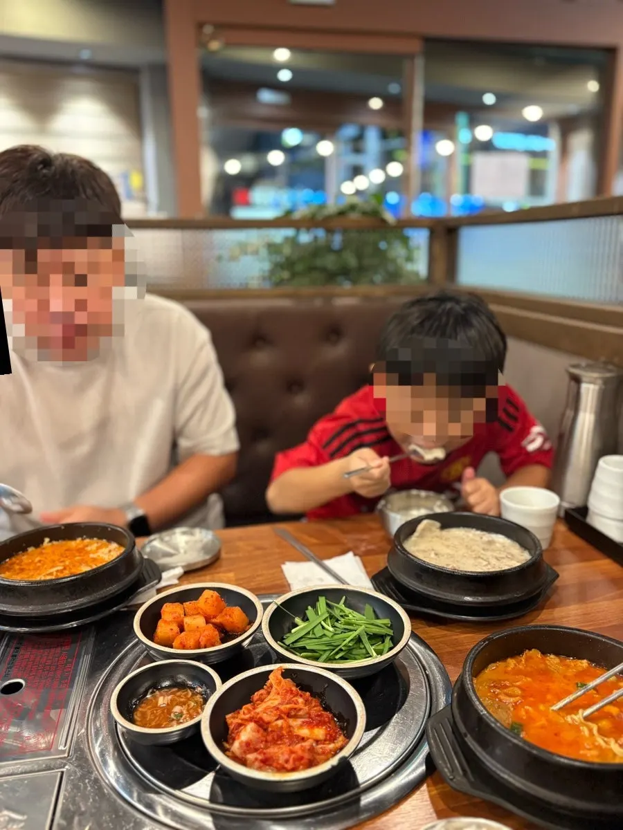 면을 건져 올린 해장라면