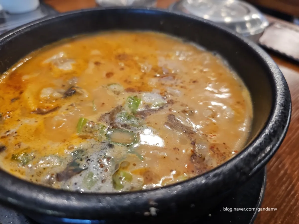 A bubbling hot pot of sundae gukbap