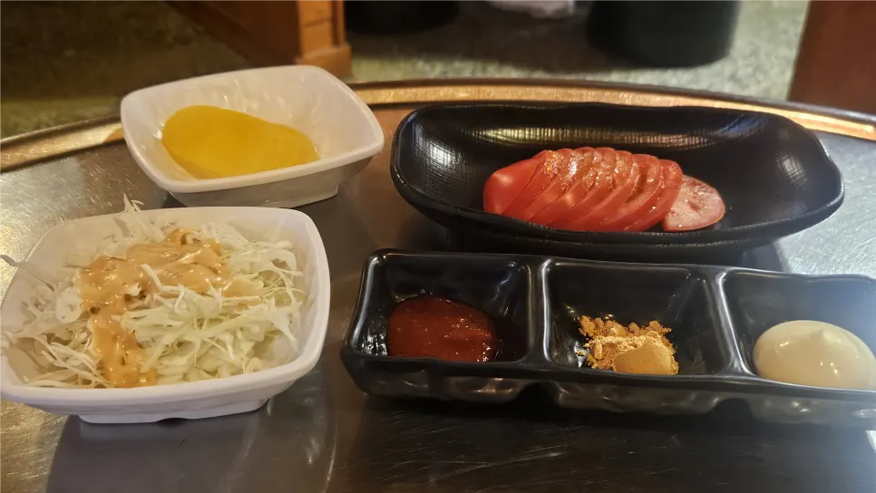 모듬 2인분과 곁들임 주문 메뉴