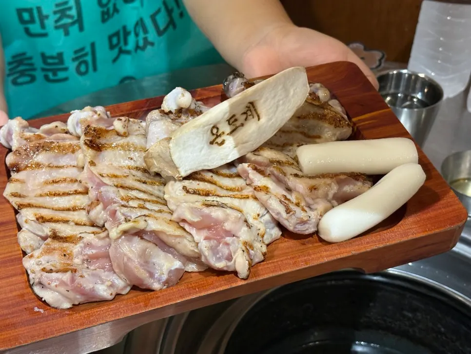 Fluffy, puffed-up steamed egg