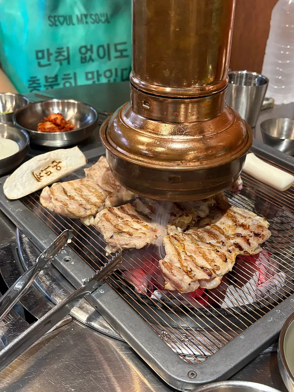 Pre-grilled chicken galbi served with rice cake and mushrooms