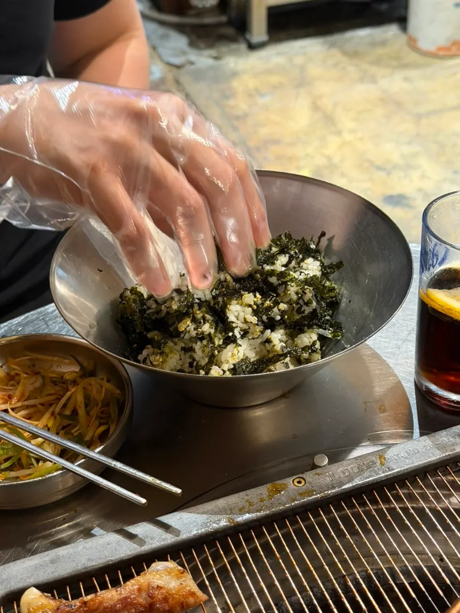 닭갈비와 함께 먹은 주먹밥 한 접시