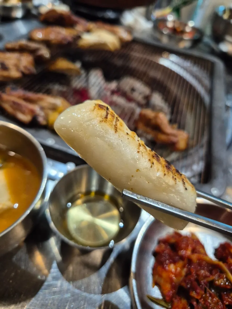 Bomb steamed egg piled high with cheese