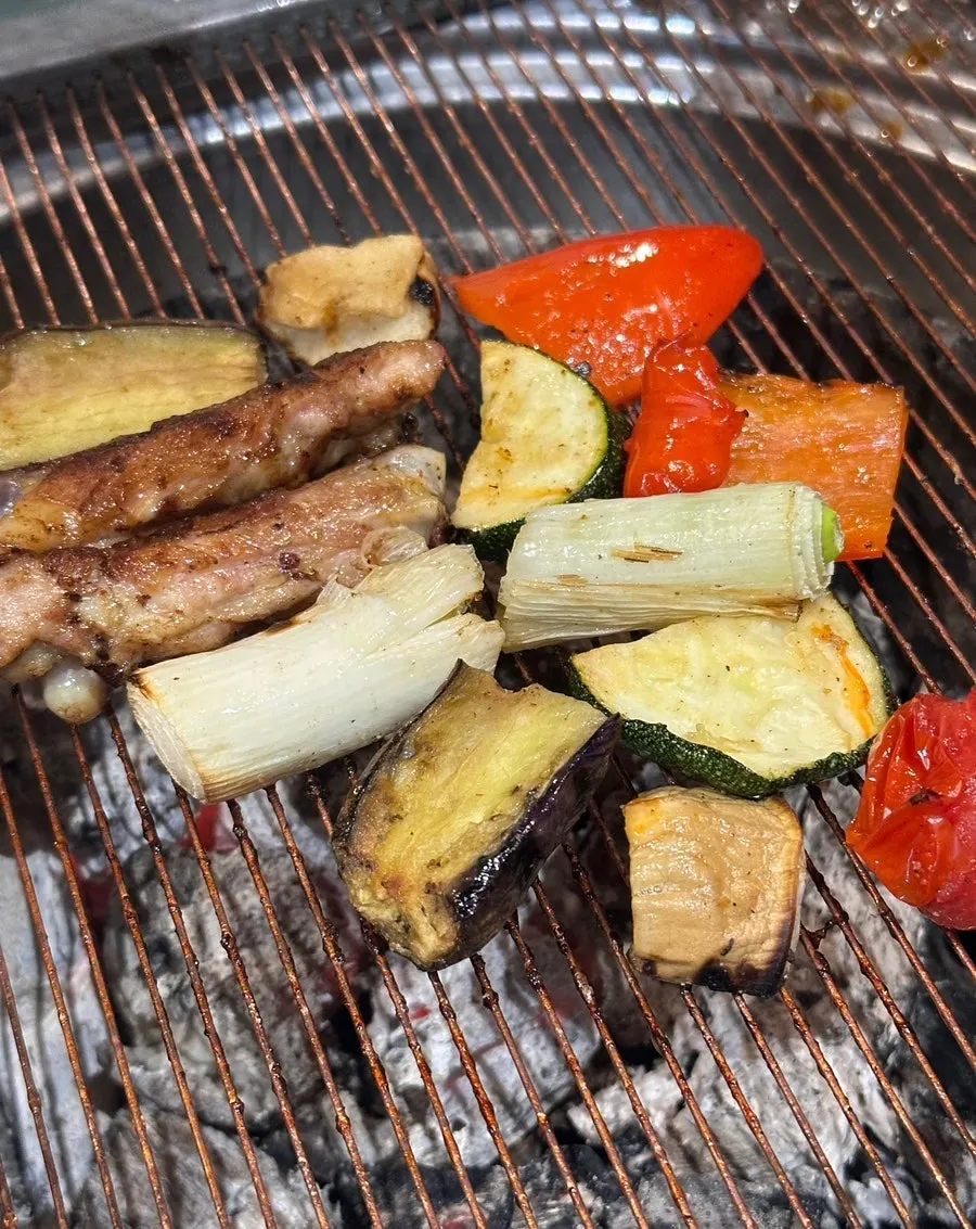 Vegetable skewer with eggplant and tomato