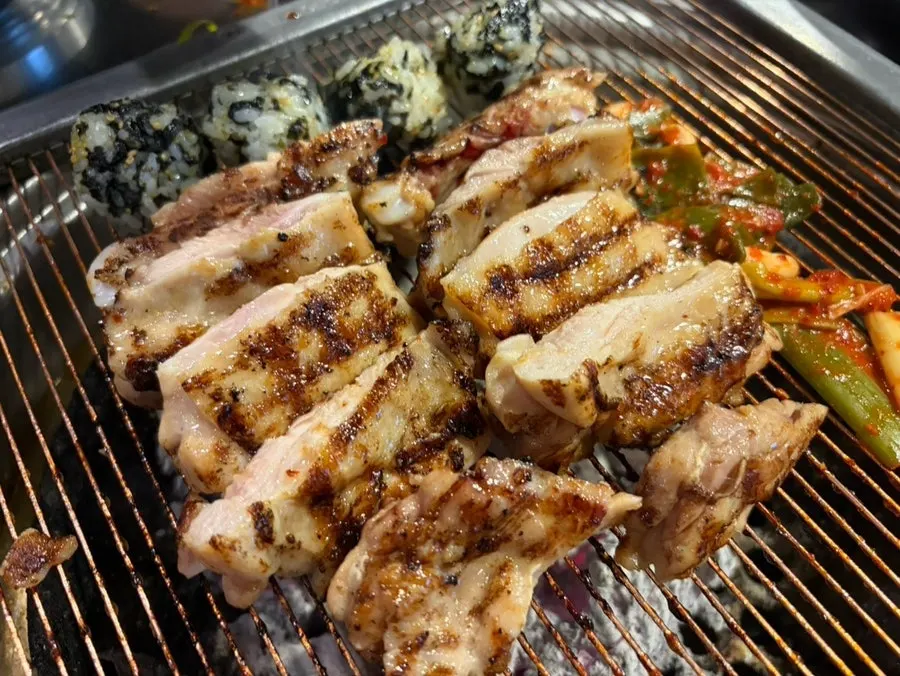 추가 주문한 마늘소금 닭갈비