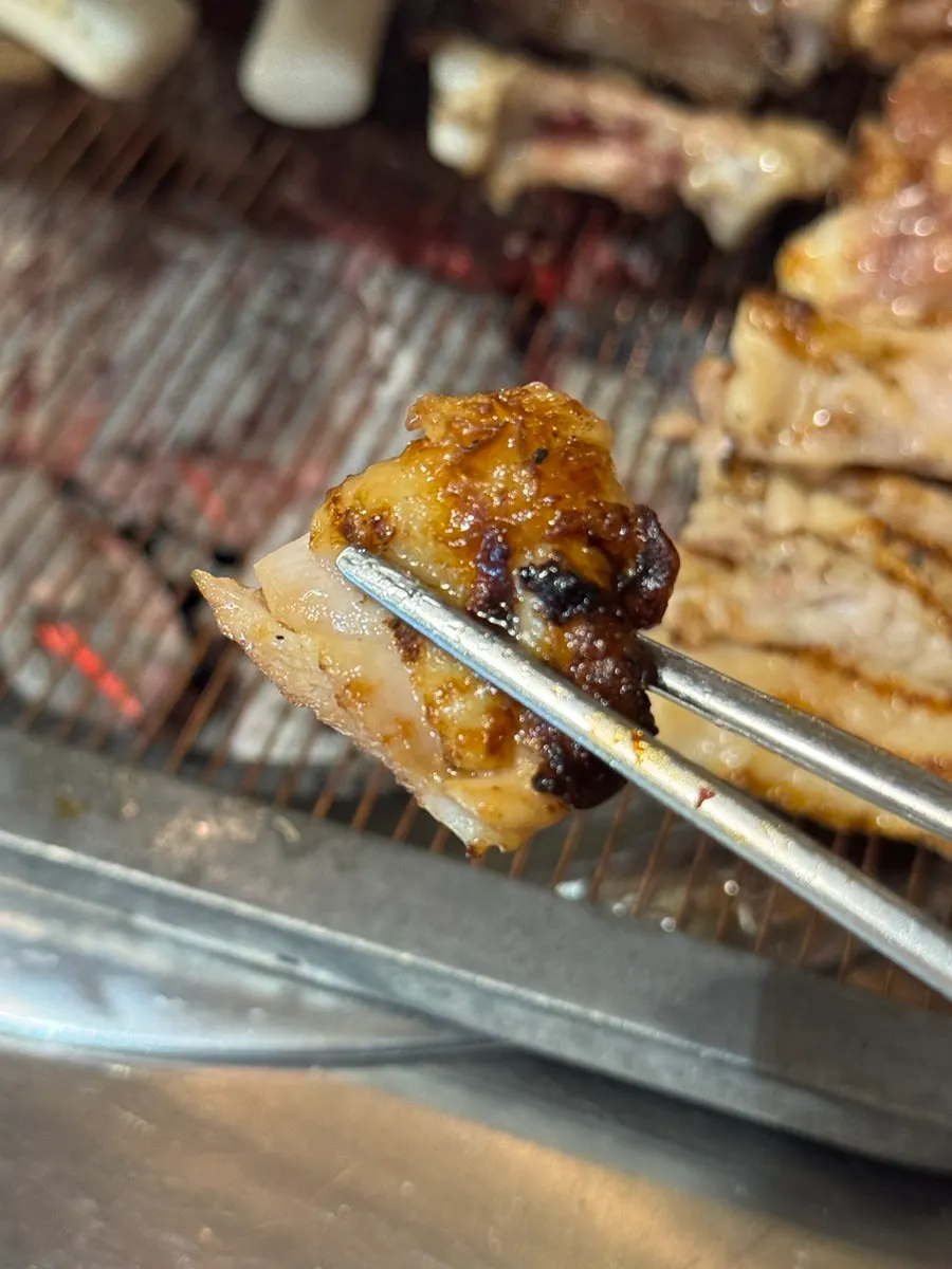 파절임을 올린 닭갈비 조합
