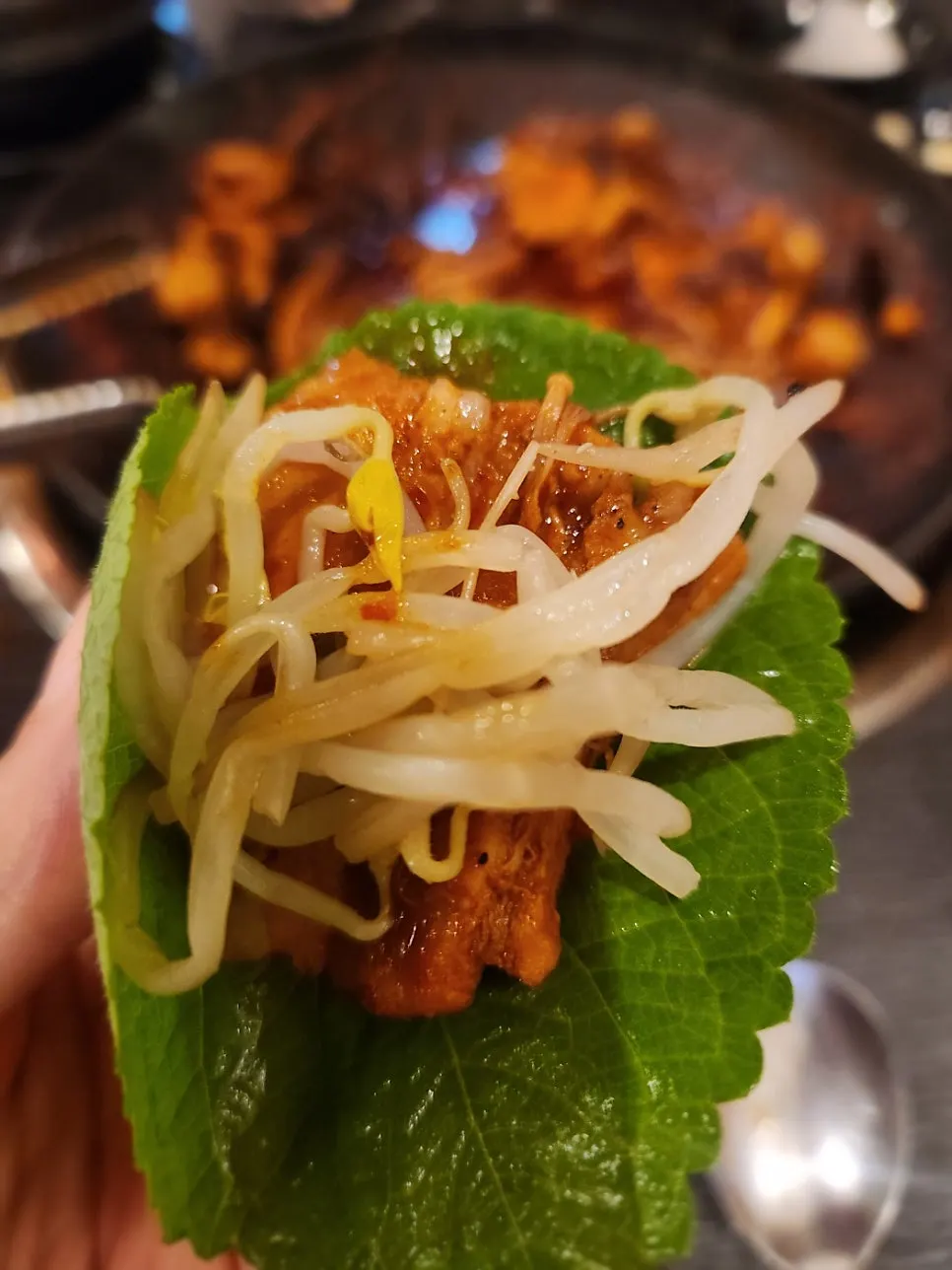 직원이 볶아주는 쭈꾸미 삼겹살