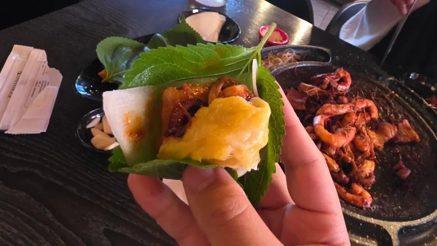 Perilla-leaf wrap with cheese jjukkumi