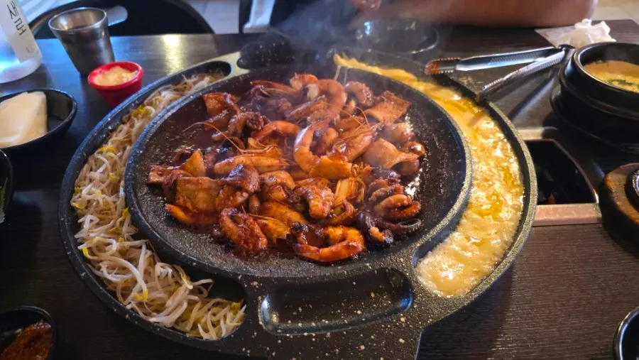The combination of jjukkumi and Rich Gold cheese
