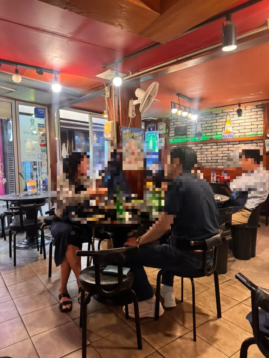쭉삼이 입구와 골목 전경