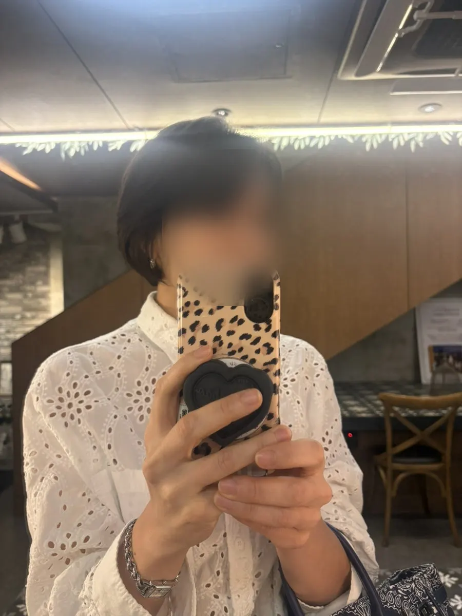 정수리 볼륨이 살아난 완성 스타일