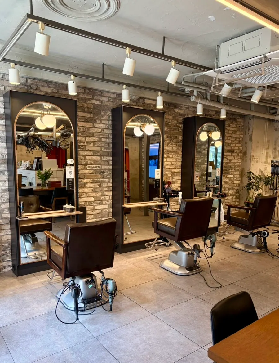 Salon space split across 1st and 2nd floors