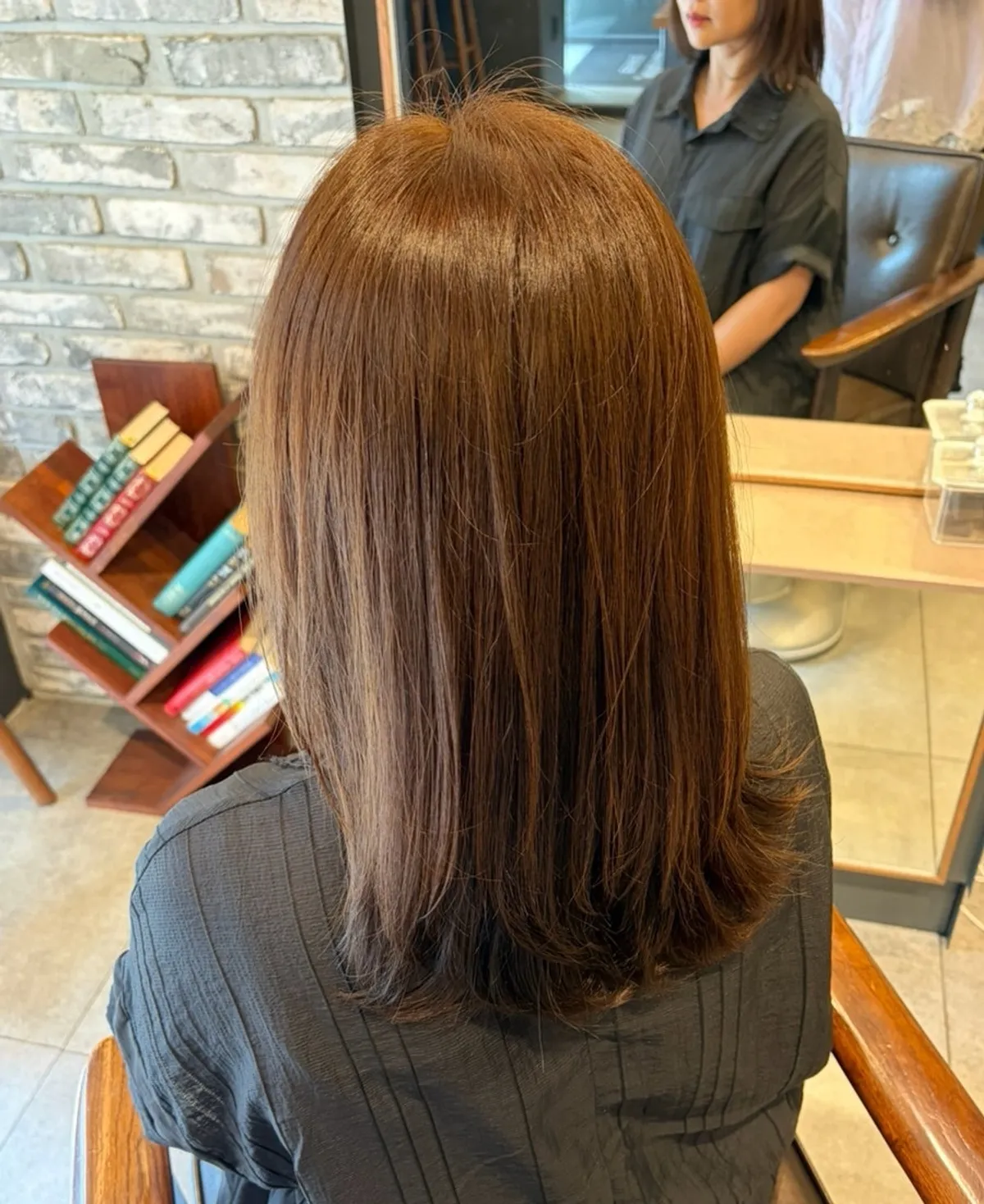 Gray-covered crown and finished ash brown hair