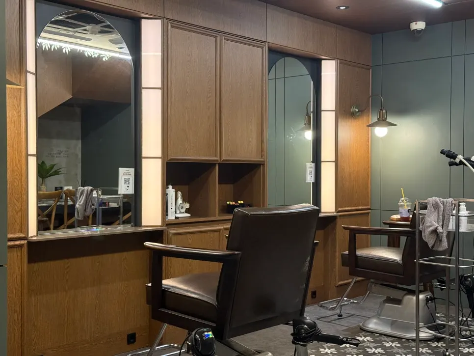 Quiet 2nd-floor seating area for services