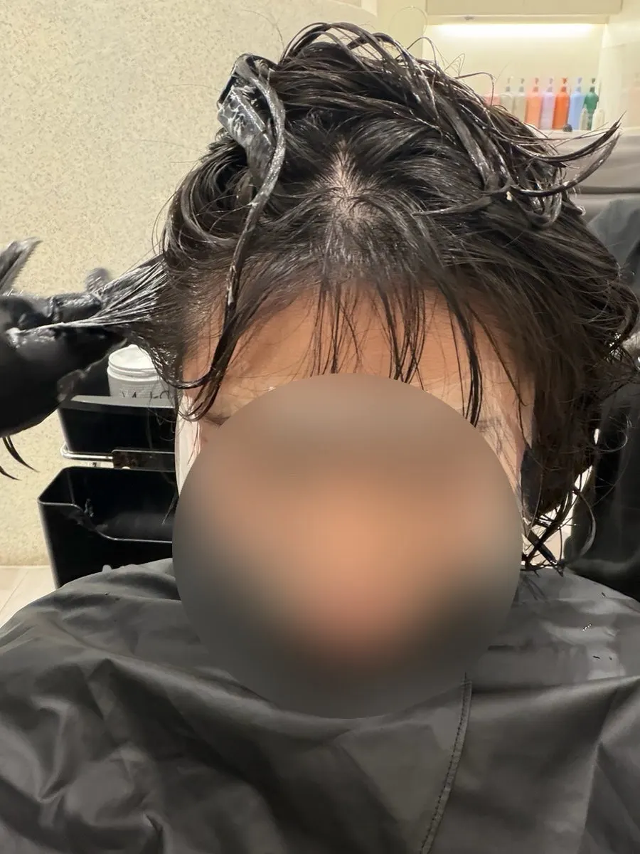 매직 약처리 후 열펌 기기 시술 장면