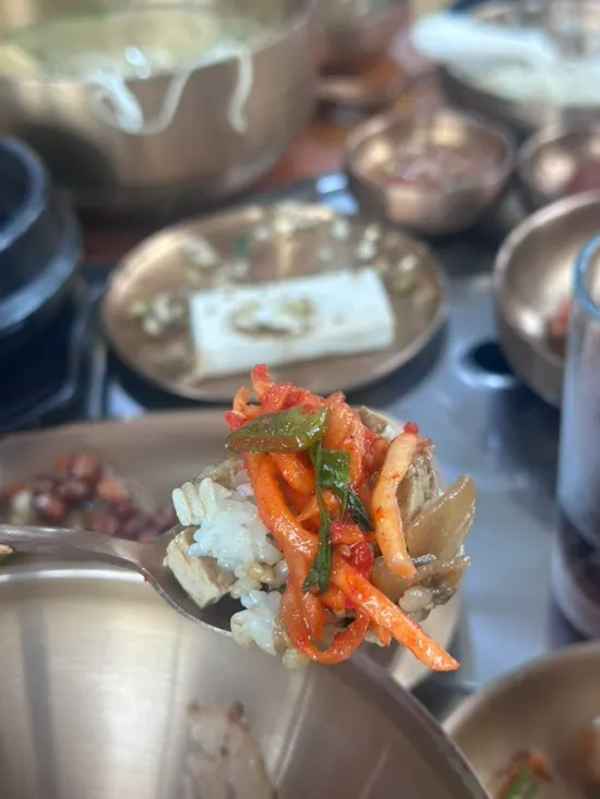 Side-dish tofu topped with gangdoenjang