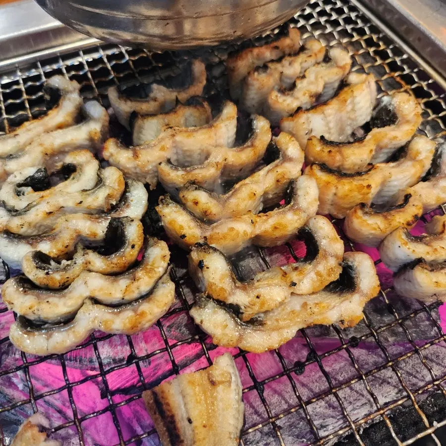 Signature grilled eel photo at Cheonsangae Jangeoga Myeonmok Sagajeong Branch