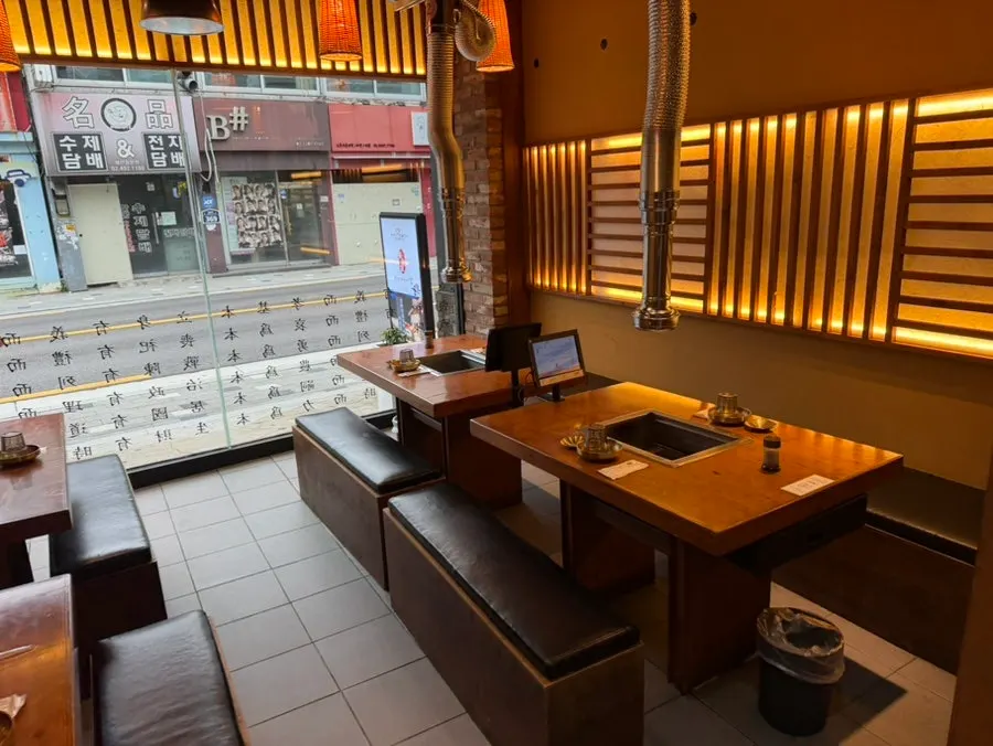 Interior kept smoke-free and well maintained