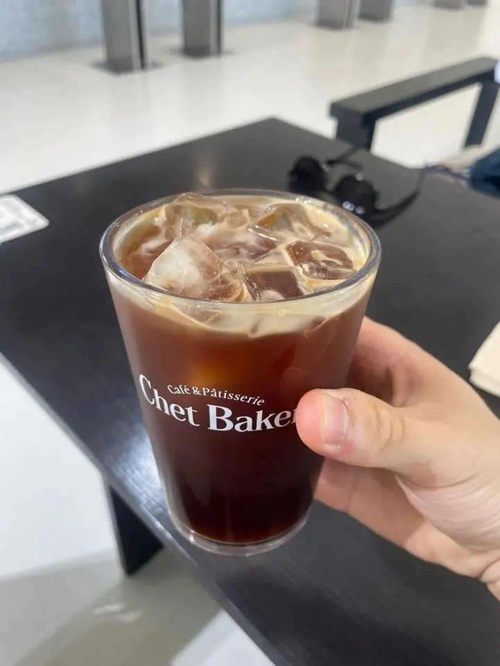 A glass of Chat Baker's iced Americano