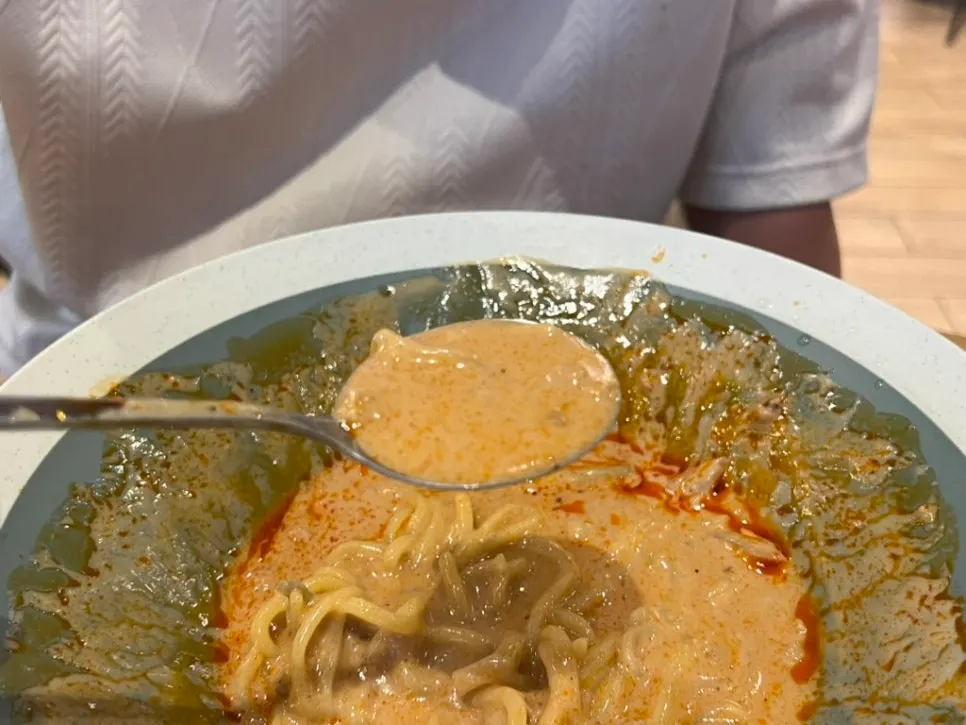 Noodles coated in thick peanut tantanmen broth
