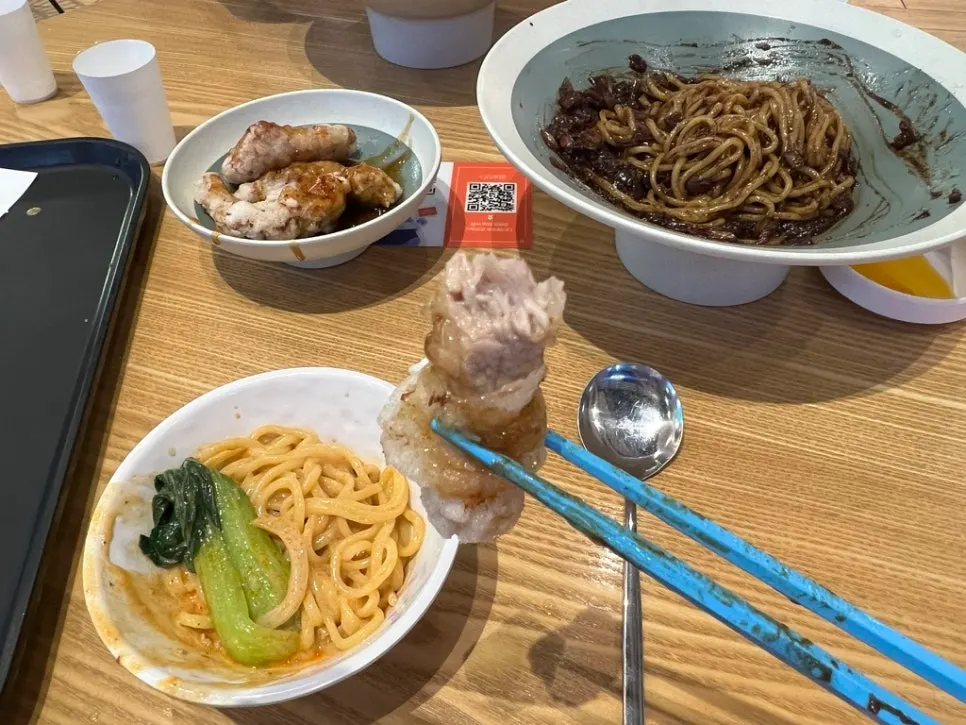 Cross-section of tangsuyuk packed with meat