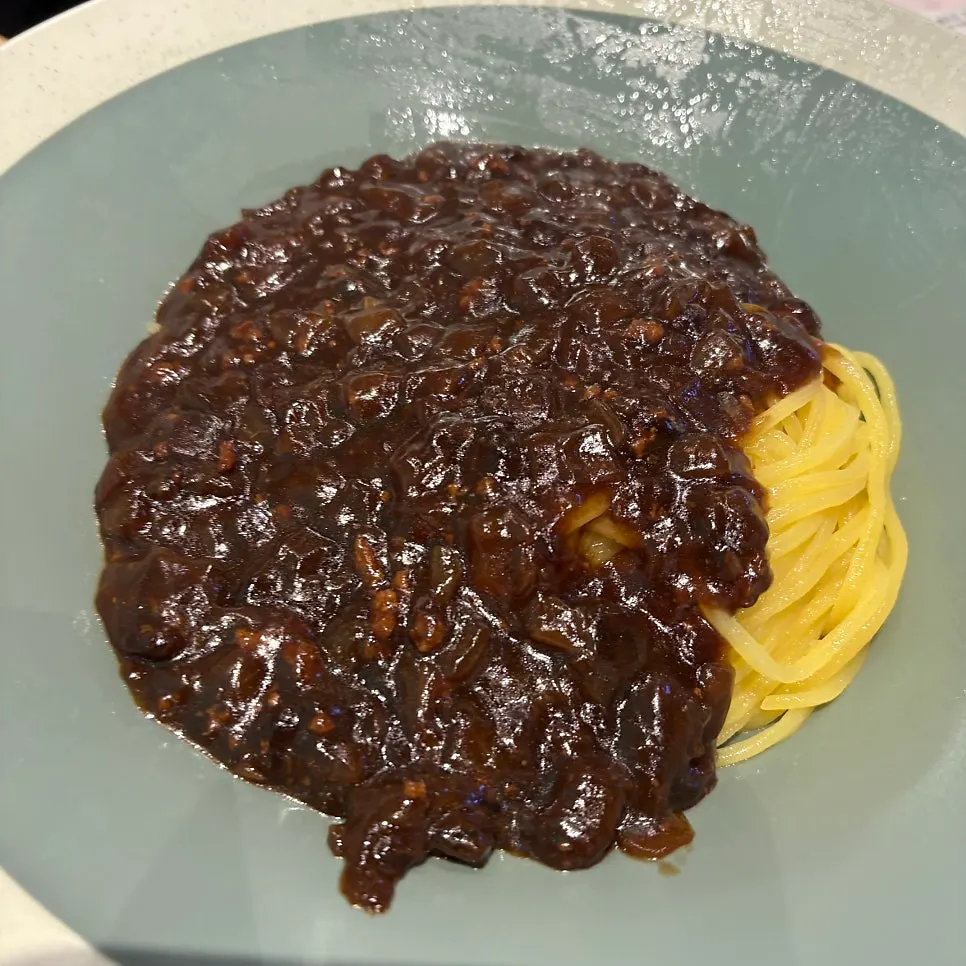아이들이 먹은 치바오 짜장면 한 그릇