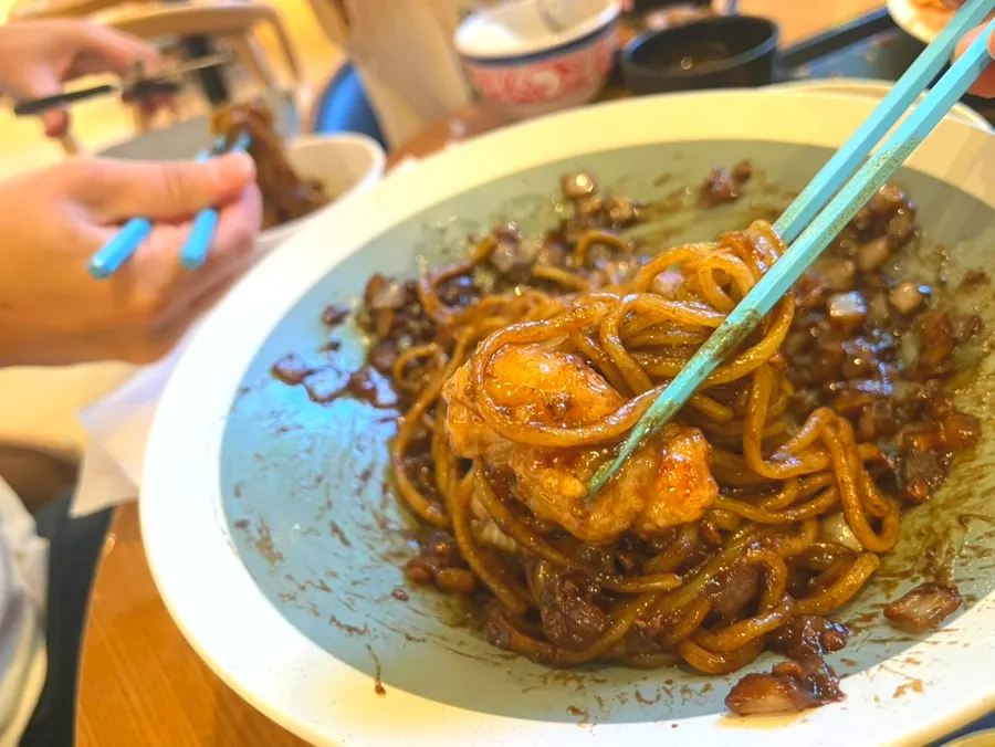도톰한 탕수육 고기 단면