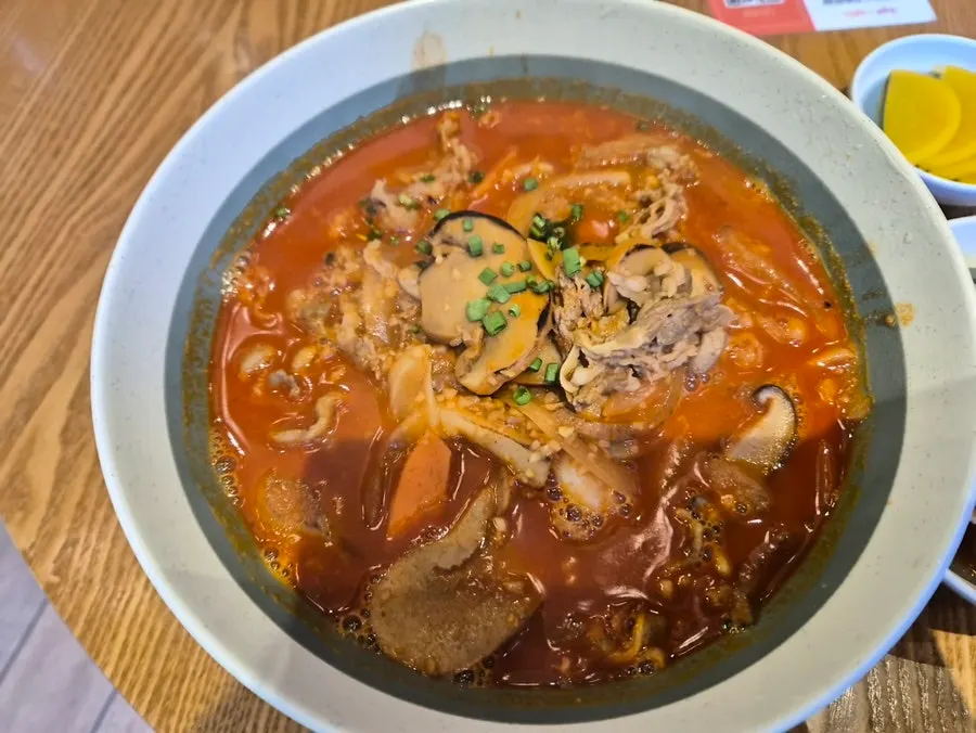 소고기가 올라간 치바오 짬뽕