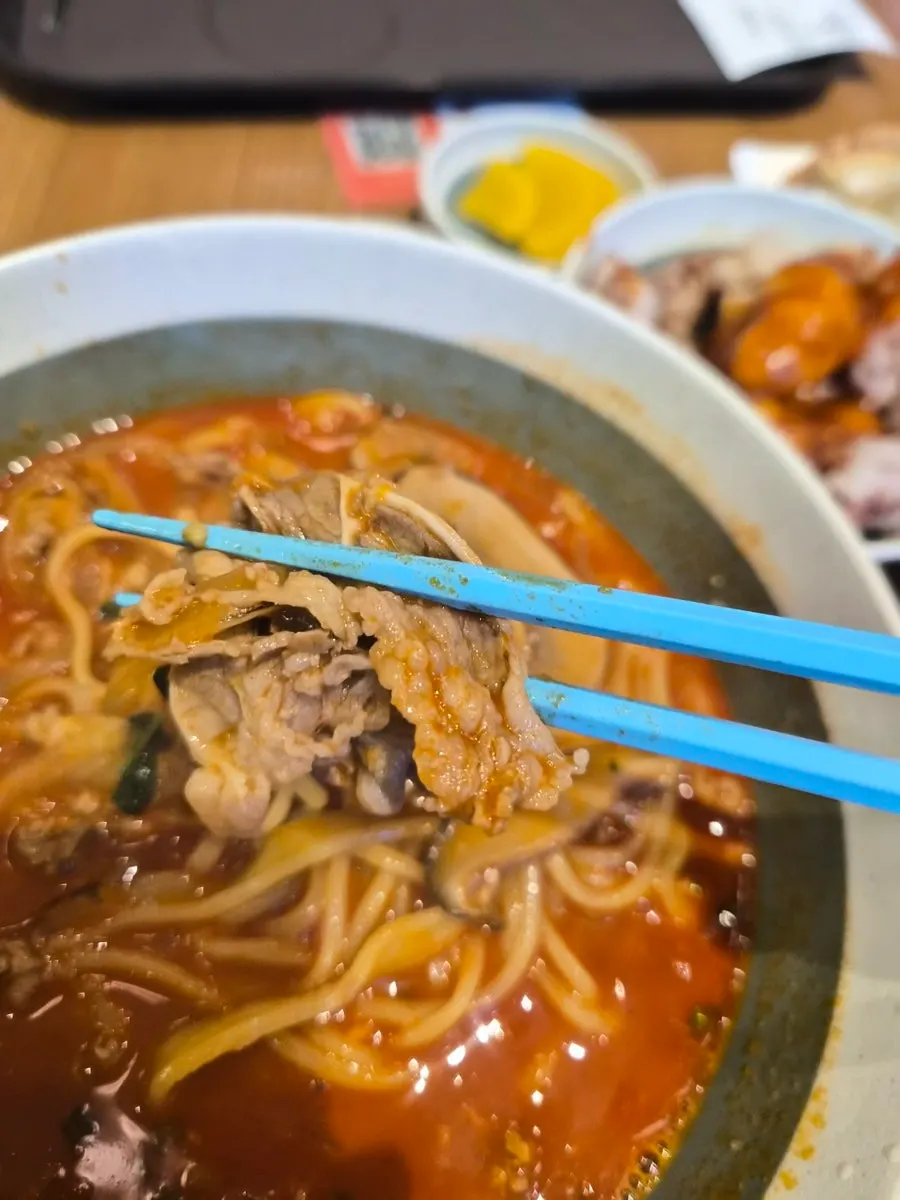 치바오 스타필드안성점 테이블 마무리 컷