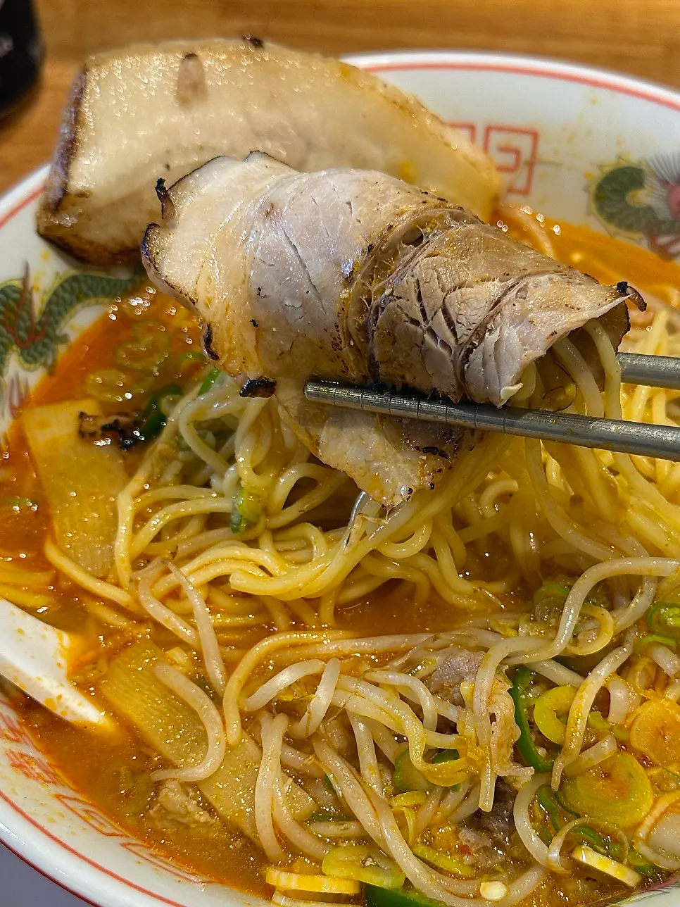 모츠라멘의 소곱창과 우삼겹