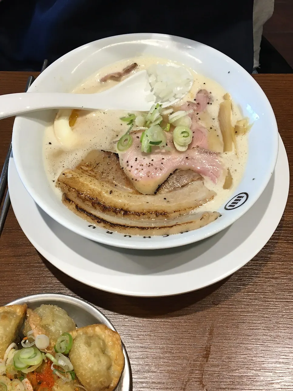 삼겹차슈를 추가한 라멘