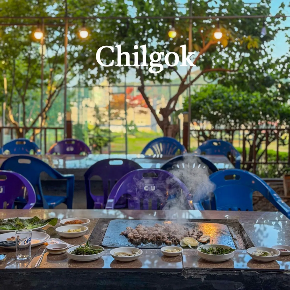 Yaksamgol Garden’s signature stone-griddle duck image