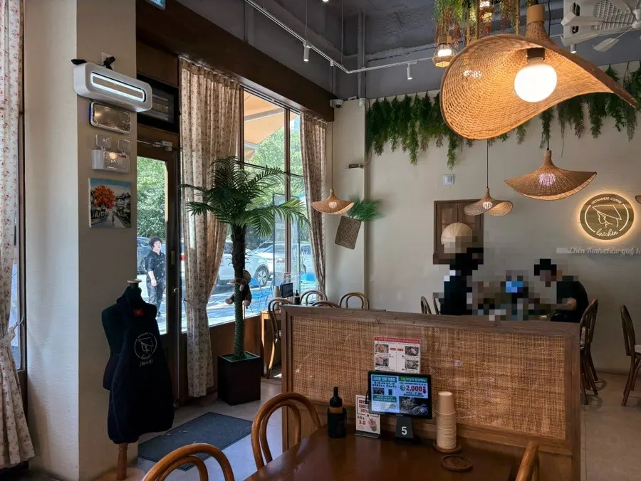 Interior decorated with exotic decor pieces