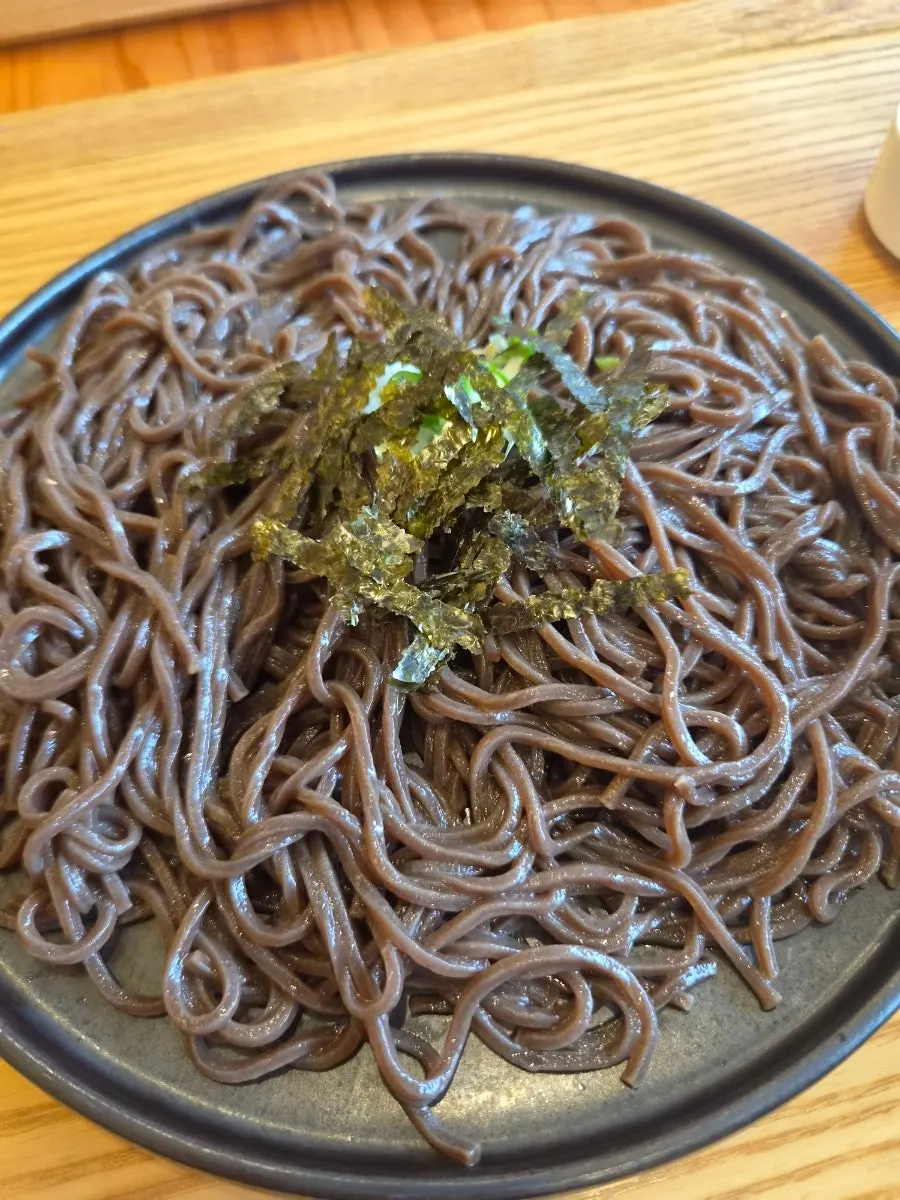 Full serving of buckwheat soba at Chilseong Jemyeonso