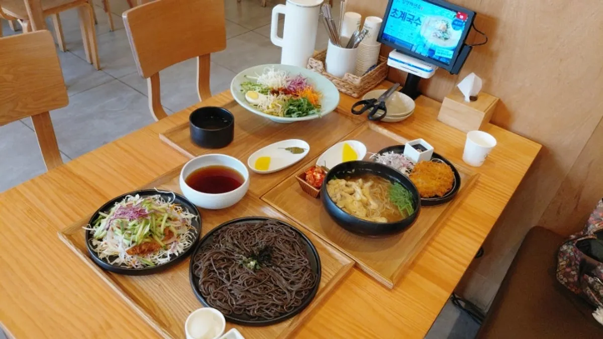 칠성제면소 수지본점 면요리 한 상 차림