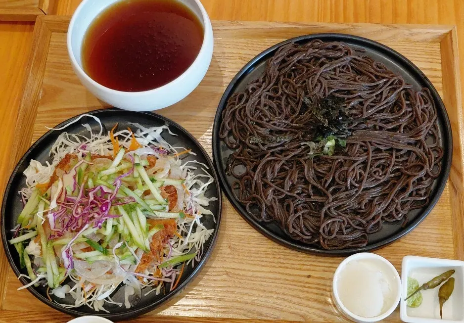 비벼 먹는 칠성비빔쫄면 면발