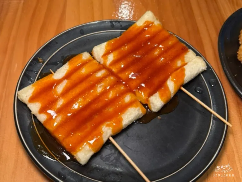 Tteokkkochi side dish, 2 pieces